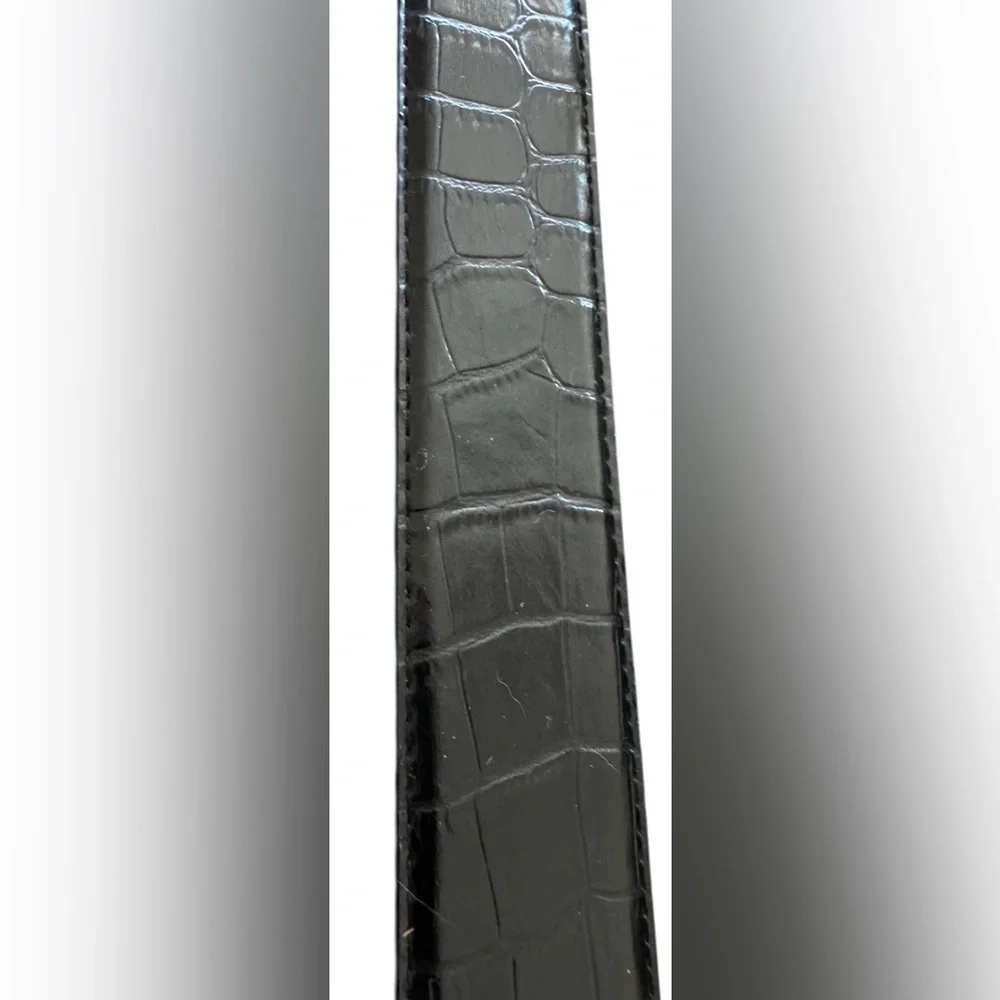 Lake Shore Drive leather size M/L belt black croc unique wide statement